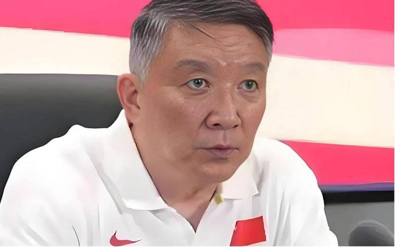 官宣日体能课后，桑托斯再遭质疑备战亚洲杯，话题不断，赛季目标并未改变(对目前时局的宣言)