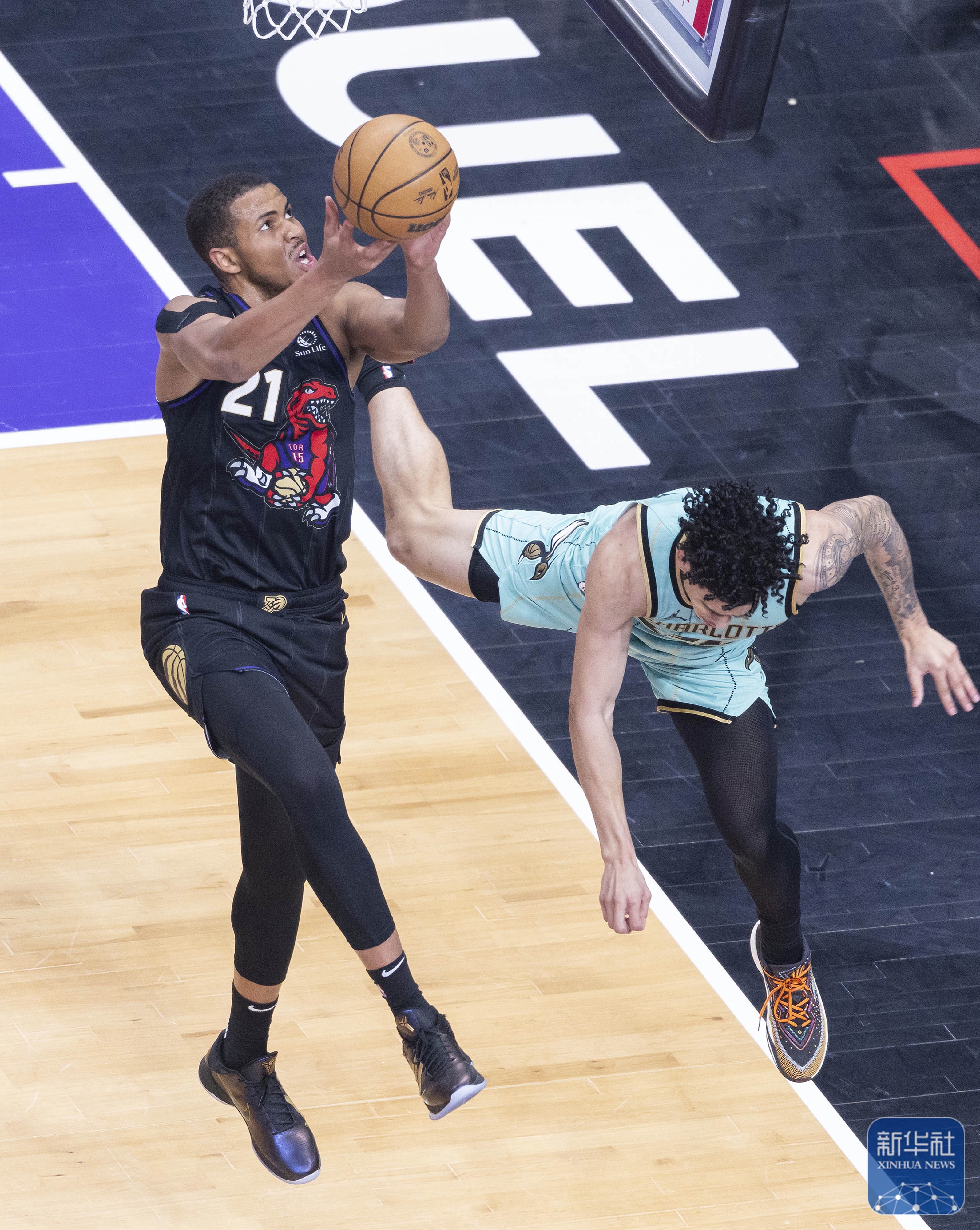 包含多伦多猛龙加时末段伤情更新，志在NBA常规赛名次提升，气氛紧张，团队化学反应显著的词条